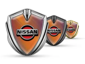 Nissan Emblema Metal Insignia A La Carta Vigor Vista